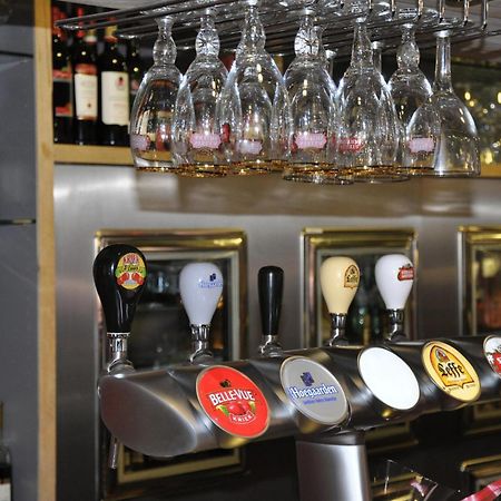 安扎酒店 德帕内 外观 照片